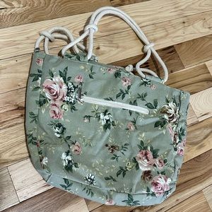 Floral Zip Up purse